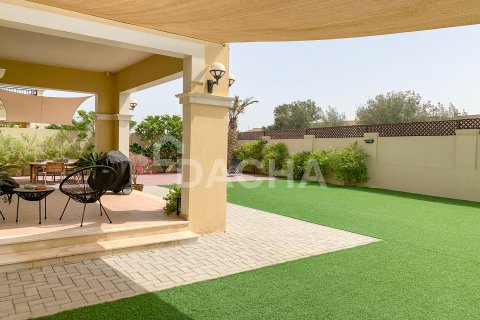 Vila di Jumeirah Park, Dubai, UEA 4 kamar tidur, 680 m2 nomor 710384 - foto 3