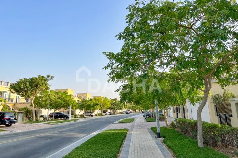 Vila di Jumeirah Park, Dubai, UEA 4 kamar tidur, 680 m2 nomor 710384 - foto 11
