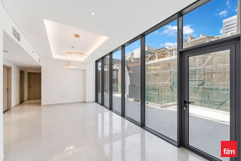 Apartment in Dubai, UAE 2 bedrooms, 153.8 sq.m. № 648002 - photo 23