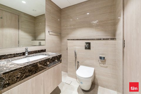 Apartment in Dubai, UAE 2 bedrooms, 153.8 sq.m. № 648002 - photo 17