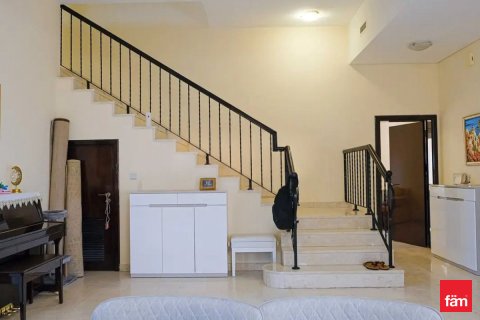 Villa in Dubai, UAE 5 bedrooms, 674 sq.m. № 648000 - photo 10