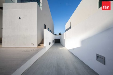 Villa en alquiler en Dubai, EAU 6 dormitorios, 900 m2 № 698929 - foto 30