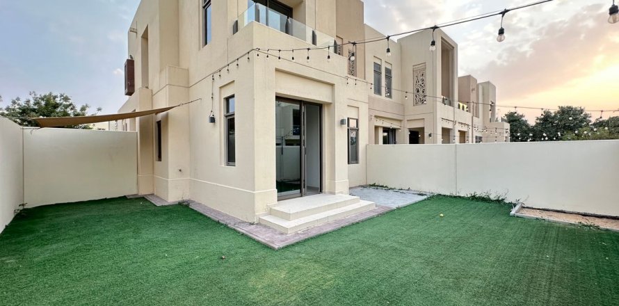 Vilă în Reem, Dubai, EAU 3 dormitoare, 268.3 mp.  №698932