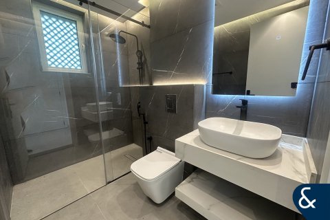 Vila v Jumeirah Park, Dubai, SAE 3 spálne, 510 m2 č. 670978 - Fotografia 7