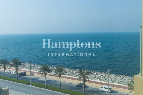 Apartament de închiriat în Palm Jumeirah, Dubai, EAU 3 dormitoare, 187.84986600 mp. №669559 - poză 21