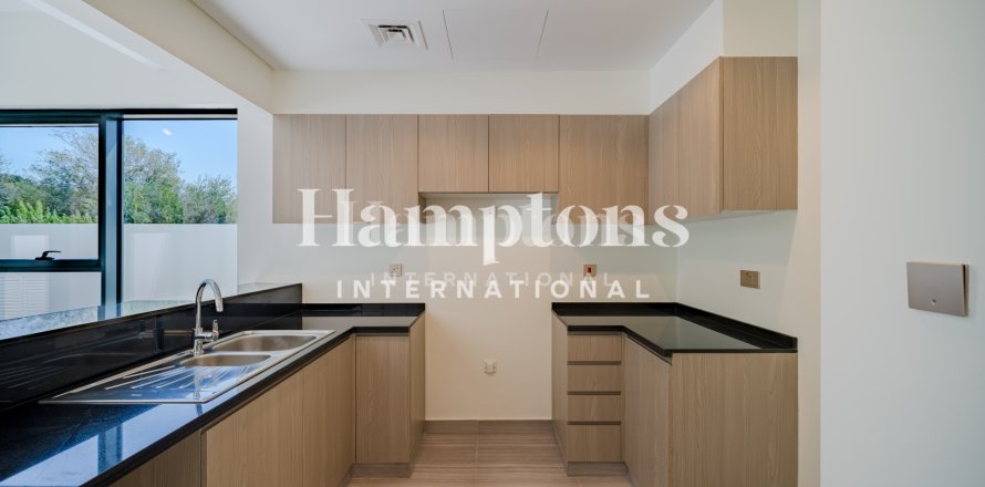 Radhus i DAMAC Hills (Akoya by DAMAC), Dubai, UAE 4 sovrum, 261.057 kvm Nr. 669561