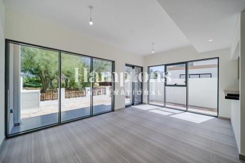 Townhouse de închiriat în DAMAC Hills (Akoya by DAMAC), Dubai, EAU 4 dormitoare, 261.05743000 mp. №669561 - poză 3