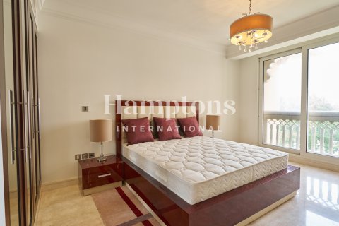 Apartament de închiriat în Palm Jumeirah, Dubai, EAU 2 dormitoare, 163.23057100 mp. №669560 - poză 1