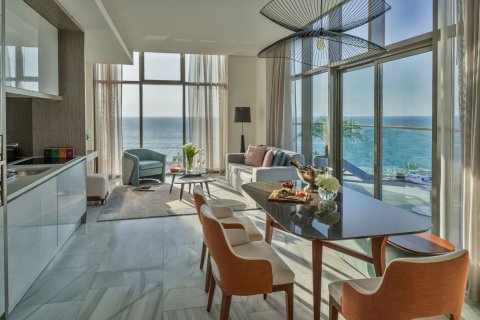 Wohnung in Palm Jumeirah, Dubai, VAE: 2 Schlafzimmer, 148.66 m2 Nr. 751138