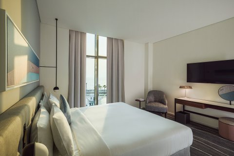 Apartament de închiriat în Palm Jumeirah, Dubai, EAU 2 dormitoare, 148.66 mp.  №751138 - poză 2