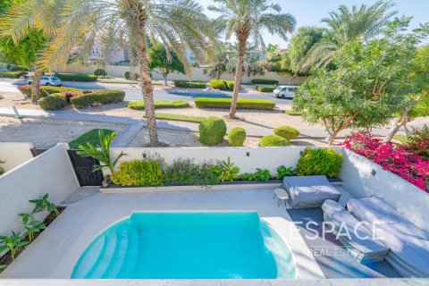 ویلا برای فروش در  Arabian Ranches، Dubai، امارات متحده عربی  3 خوابه ، 253 متر مربع ، شماره 649681 - تصویر 17