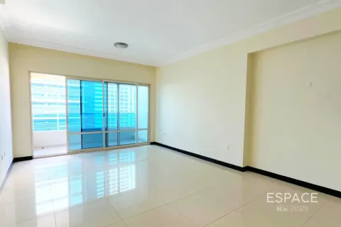 Jumeirah Lake Towers, Dubai, संयुक्त अरब अमीरात में अपार्टमेंट, 1 बेडरूम, 73 वर्ग मीटर, संख्या 649678 - फ़ोटो 1