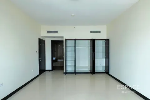 Jumeirah Lake Towers, Dubai, संयुक्त अरब अमीरात में अपार्टमेंट, 1 बेडरूम, 73 वर्ग मीटर, संख्या 649678 - फ़ोटो 6