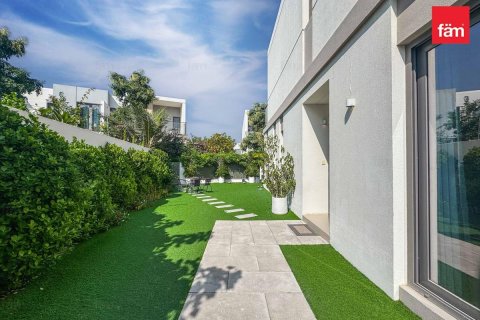 Radový dom v Tilal Al Ghaf, Dubai, SAE 4 spálne, 243.5 m2 č. 661830 - Fotografia 16