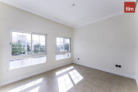 Villa te koop in Dubai, VAE 5 slaapkamers, 634.4 vr.m., nr 661829 - foto 18