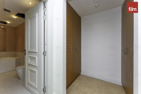 Villa te koop in Dubai, VAE 5 slaapkamers, 634.4 vr.m., nr 661829 - foto 11