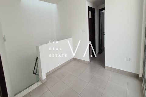 Shtëpi në qytet në Dubai, Emiratet e Bashkuara Arabe 3 dhoma gjumi, 348.28 m2. № 637679 - Foto 11
