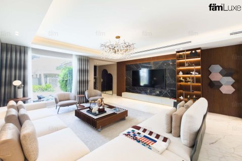 Villa in Dubai, UAE 4 bedrooms, 689.9 sq.m. № 709854 - photo 3