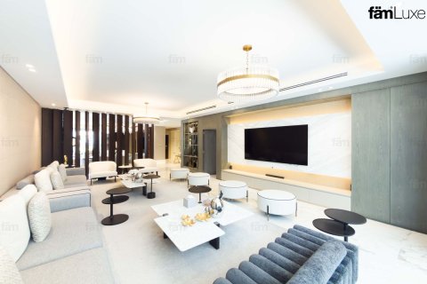 Villa in Dubai, UAE 4 bedrooms, 689.9 sq.m. № 709854 - photo 7