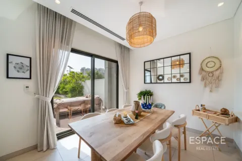 Al Furjan、Dubai、UAE にあるタウンハウス販売中 3ベッドルーム、244 m2、No737794 - 写真 4