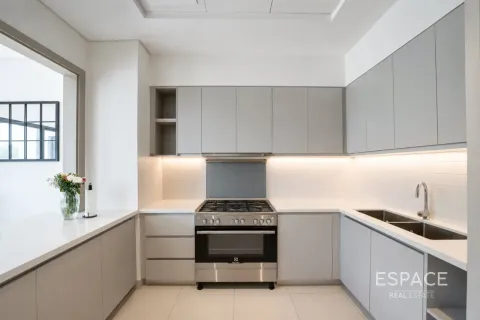 Al Furjan、Dubai、UAE にあるタウンハウス販売中 3ベッドルーム、244 m2、No737794 - 写真 2