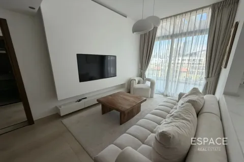 Apartmen di Jumeirah Village Circle, Dubai, UAE 2 bilik tidur, 111 meter persegi № 737793 - foto 2
