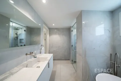 Villa in Meadows, Dubai, UAE 3 bedrooms, 320 sq.m. № 737789 - photo 10