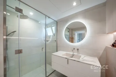 Villa in Meadows, Dubai, UAE 3 bedrooms, 320 sq.m. № 737789 - photo 11