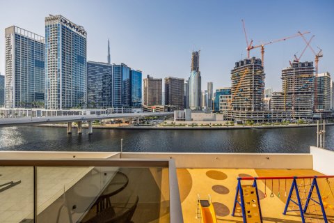 Lägenhet uthyres i Business Bay, Dubai, UAE 2 sovrum, 117 kvm Nr. 721743 - fotografi 2