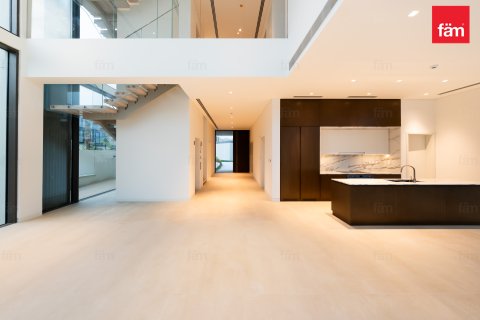 Villa til salgs i Dubai, Emiratene 4 soverom, 573 kvm Nr. 668903 - Foto 2