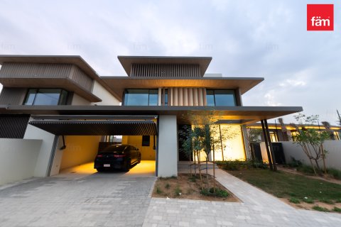 Villa til salgs i Dubai, Emiratene 4 soverom, 573 kvm Nr. 668903 - Foto 1