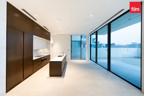 Villa til salgs i Dubai, Emiratene 4 soverom, 573 kvm Nr. 668903 - Foto 3