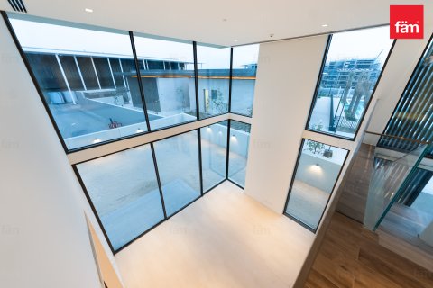 Villa til salgs i Dubai, Emiratene 4 soverom, 573 kvm Nr. 668903 - Foto 17