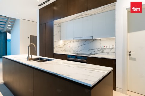 Villa til salgs i Dubai, Emiratene 4 soverom, 573 kvm Nr. 668903 - Foto 4