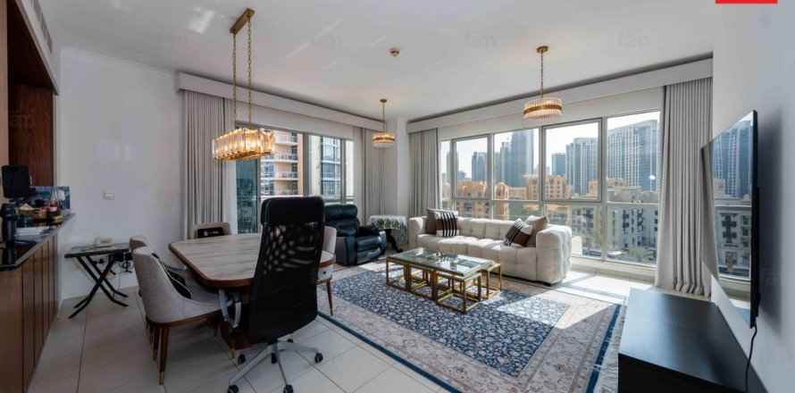 דירה ב Downtown Dubai (Downtown Burj Dubai), Dubai, איחוד האמירויות 2 חדרי שינה, 132.9 מ"ר מספר 668905