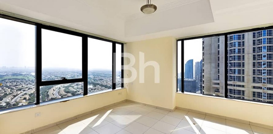 Apartament në Jumeirah Lake Towers, Dubai, Emiratet e Bashkuara Arabe 2 dhoma gjumi, 136 m2. № 643450