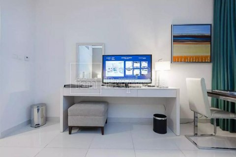 Apartment in Business Bay, Dubai, UAE 44.4 sq.m. № 635833 - photo 10