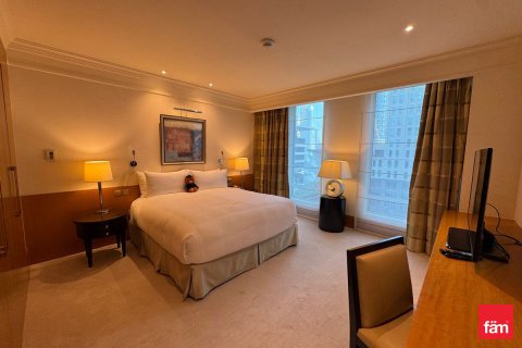 Apartmen di DIFC, Dubai, UAE 2 bilik tidur, 155 meter persegi № 711654 - foto 4