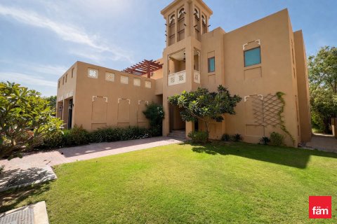 Villa en Al Furjan, Dubai, EAU 4 dormitorios, 713.7 m² № 699786