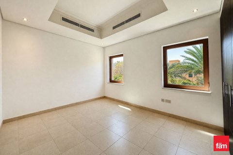 Vilă de închiriat în Al Furjan, Dubai, EAU 4 dormitoare, 713.7 mp. №699786 - poză 10