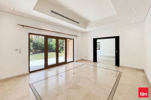 Vilă de închiriat în Al Furjan, Dubai, EAU 4 dormitoare, 713.7 mp. №699786 - poză 3