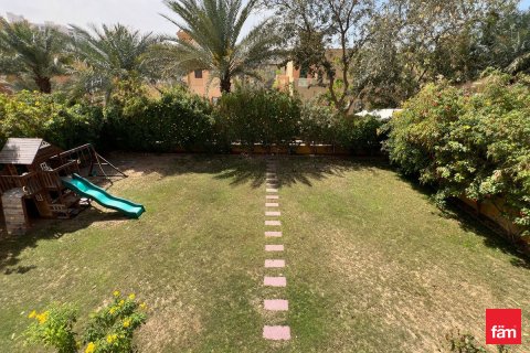 Vilă de închiriat în Al Furjan, Dubai, EAU 4 dormitoare, 713.7 mp. №699786 - poză 26