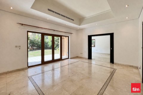 Vilă de închiriat în Al Furjan, Dubai, EAU 4 dormitoare, 713.7 mp. №699786 - poză 6