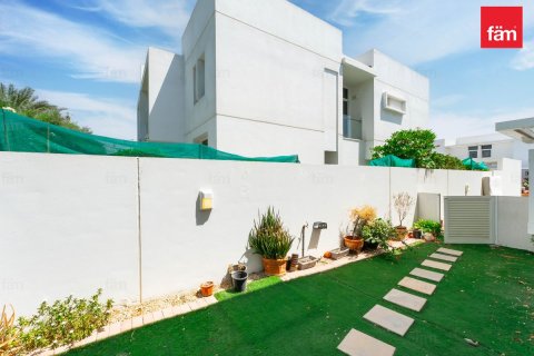 Üürile anda villa asukohaga Dubai, AÜE: 3 magamistoaga, 291.7 m² Nr 699784 - pilt 24