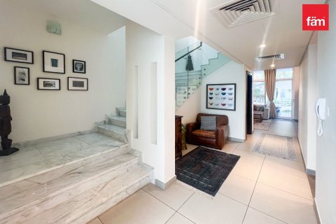 Vila u gradu Dubai, UAE 3 spavaće sobe, 291.7 m2 Br. 699784 - Slika 6