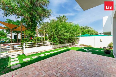 Üürile anda villa asukohaga Dubai, AÜE: 3 magamistoaga, 291.7 m² Nr 699784 - pilt 13