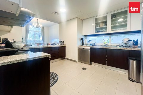 Vila u gradu Dubai, UAE 3 spavaće sobe, 291.7 m2 Br. 699784 - Slika 4