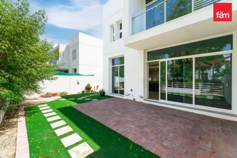 Üürile anda villa asukohaga Dubai, AÜE: 3 magamistoaga, 291.7 m² Nr 699784 - pilt 27