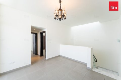 Üürile anda villa asukohaga Dubai, AÜE: 3 magamistoaga, 291.7 m² Nr 699784 - pilt 7