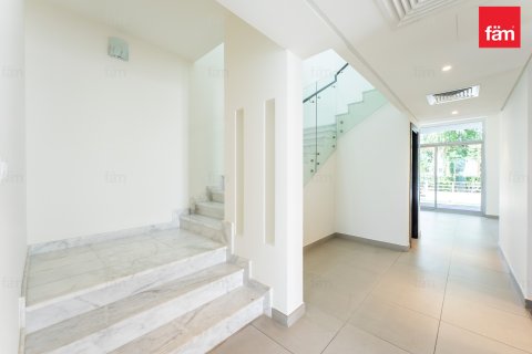 Üürile anda villa asukohaga Dubai, AÜE: 3 magamistoaga, 291.7 m² Nr 699784 - pilt 23